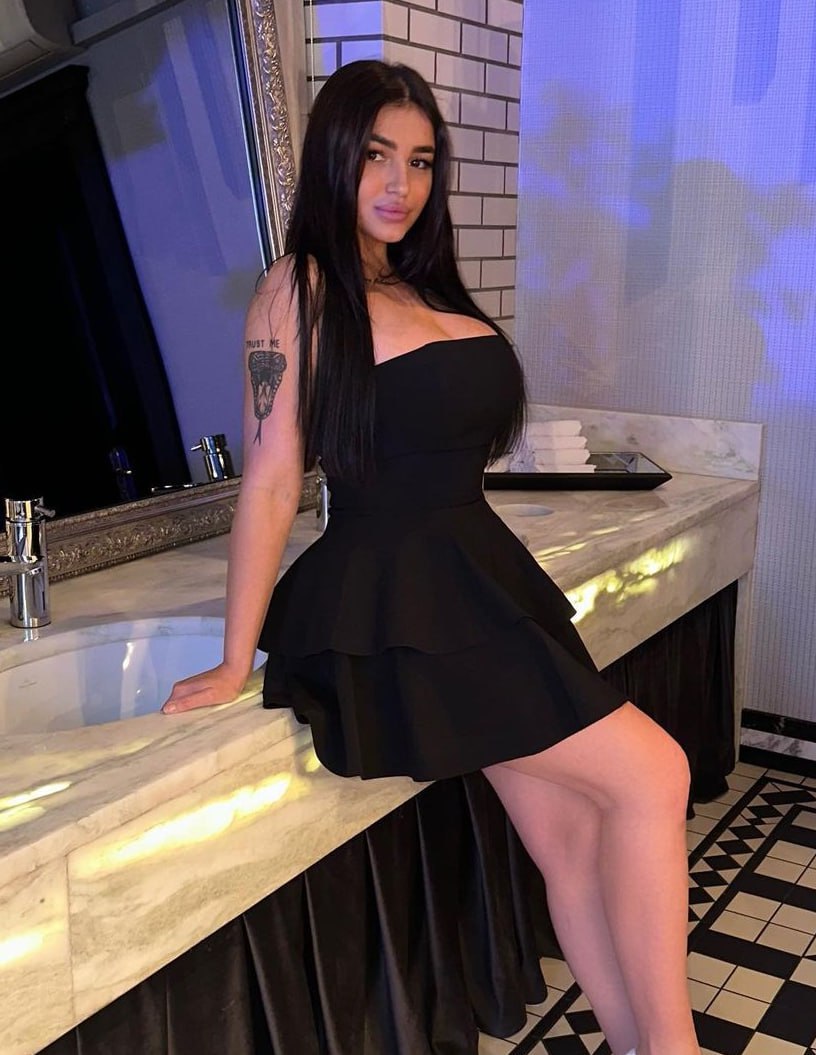 Анютка - 24 лет, Москва